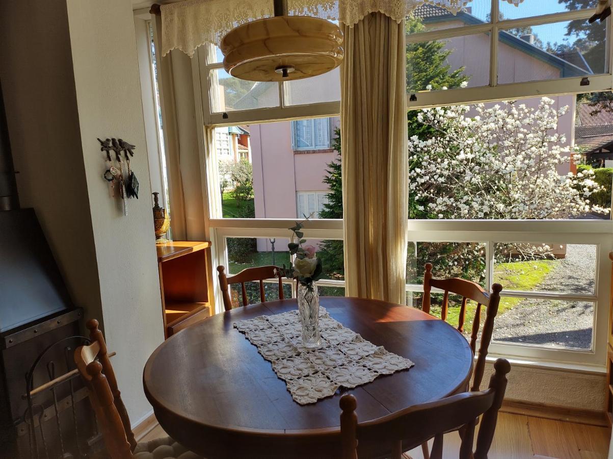 Agradavel Apt 2Quartos Para Familia Prox Ao Lago Negro - 4 Min Do Centro- Com Churrasqueira Gramado Exterior photo